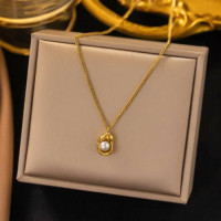 18K Gold Natural Freshwater Egg-Shaped Pearls Necklace