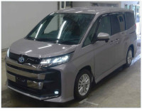 Toyota Noah Hybrid 2023