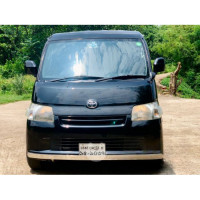 Toyota Noah Liteace GL 2010