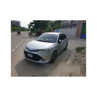 Toyota Corolla Axio Hybrid 2017