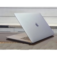 Apple MacBook Pro Core i7 Radeon 5300M GFX 2019