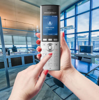 Grandstream WP820 Portable WiFi Cordless VoIP Telephone