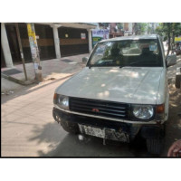 Mitsubishi Pajero 1995